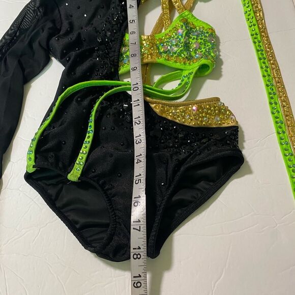 Glamour solo dance costume leotard Money green embellished rhinestone SC child - Picture 7 of 11